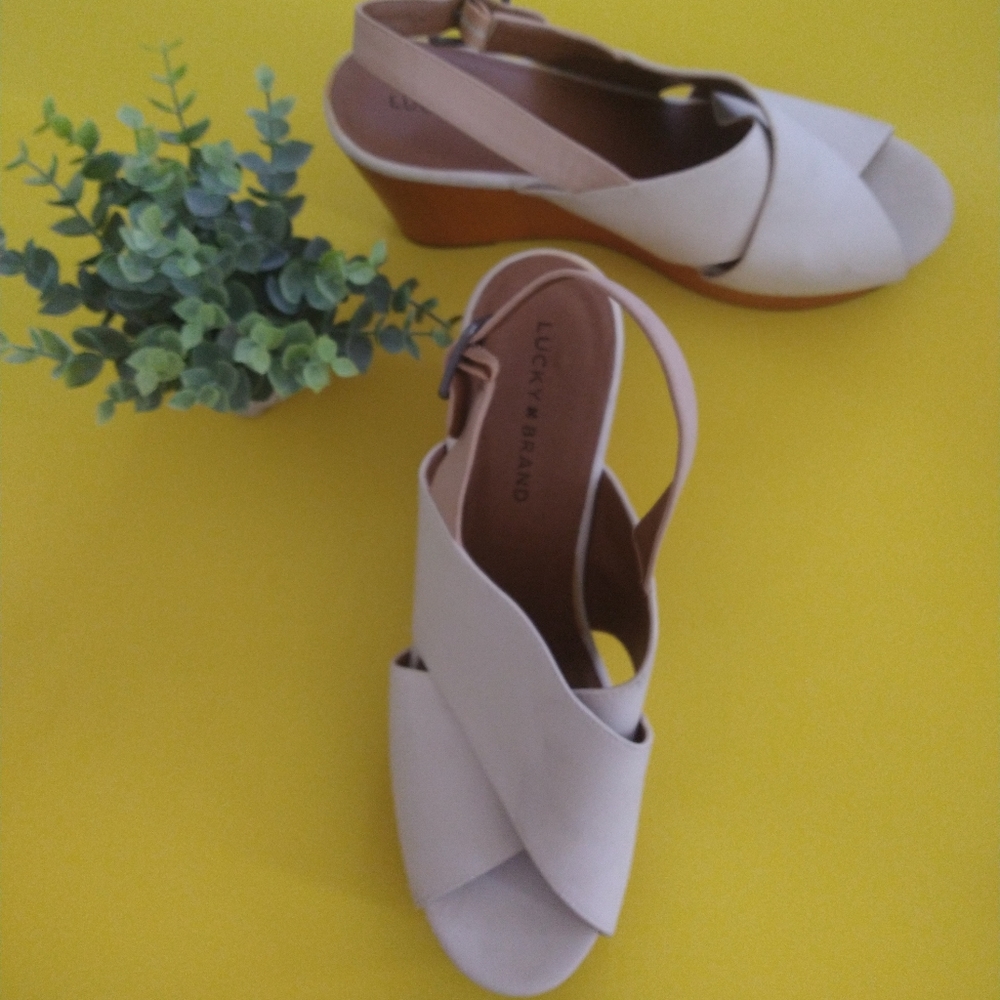 Lucky Brand shoes size 10B